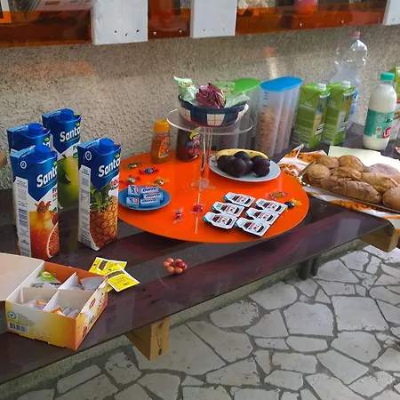 Romina 住宿加早餐酒店