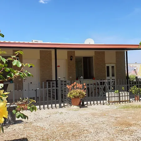 Bed and Breakfast Romina San Cataldo (Apulia)