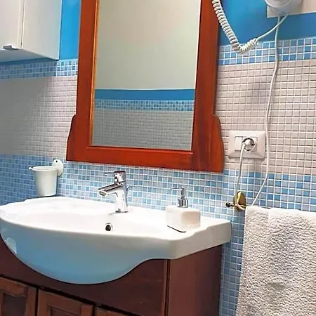 Bed & Breakfast Romina 4*