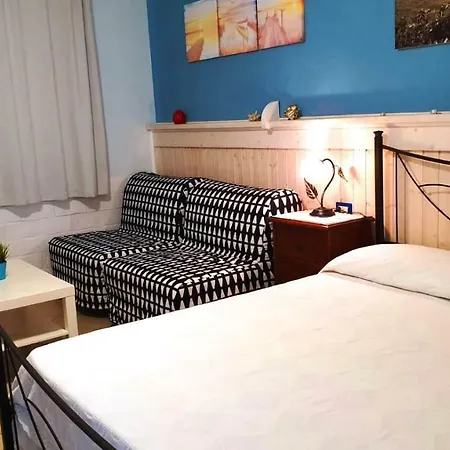 Romina Bed and Breakfast San Cataldo (Apulia)